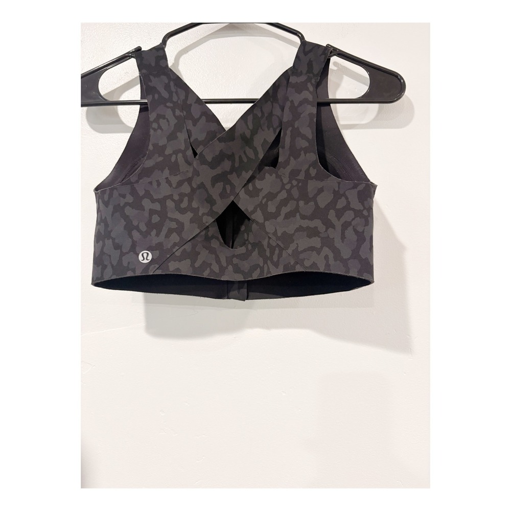 Lululemon Enlite Bra Zip Front High Support 32DD Grey Leopard Camo Running Sport